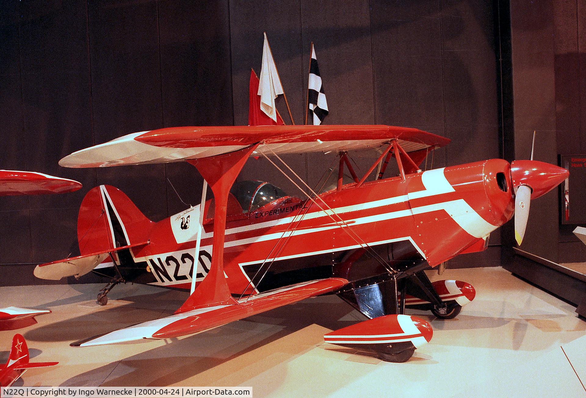 N22Q, 1966 Pitts S-2 Special C/N 1001, Pitts S-2 at the EAA-Museum, Oshkosh WI