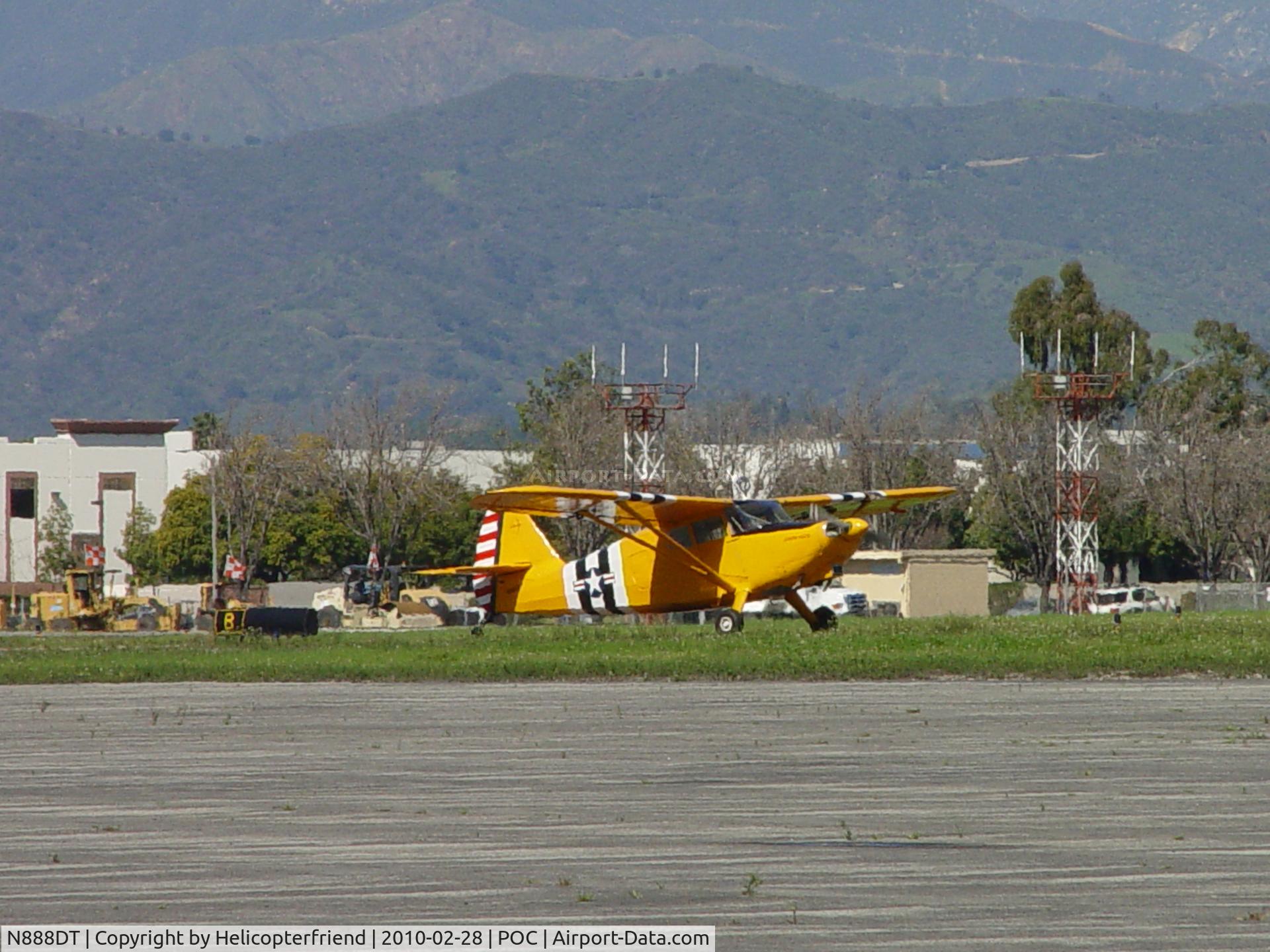 N888DT, 1947 Stinson 108 Voyager C/N 108-1884, Taxiing to runway 26L