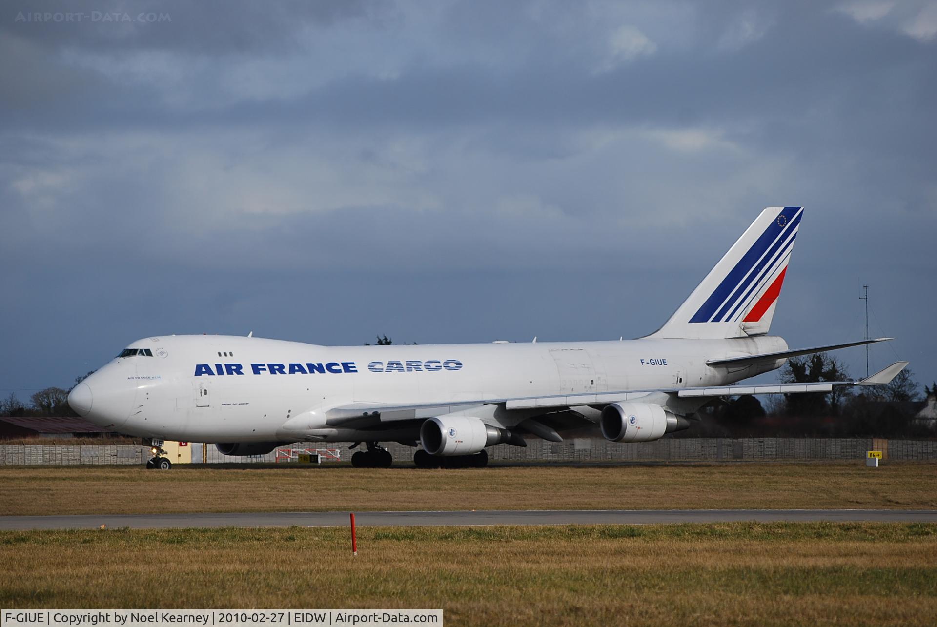 F-GIUE, 2005 Boeing 747-428F/ER/SCD C/N 33097, Taxi-ing for departure off Rwy 10