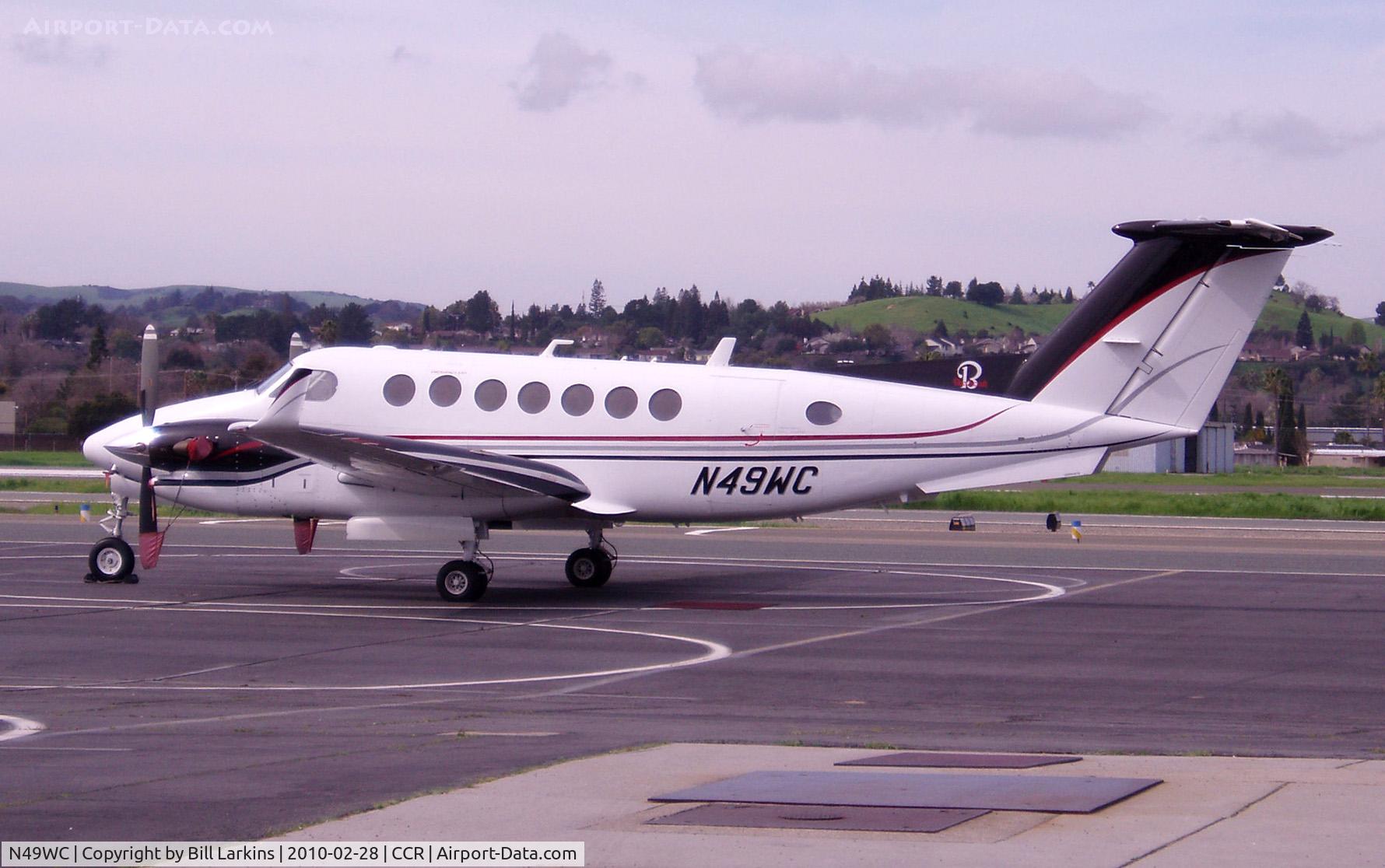 N49WC, 1996 Raytheon Aircraft Company B300 C/N FL-144, Visitor