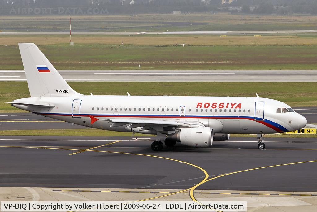 VP-BIQ, 2003 Airbus A319-111 C/N 1890, at dus
