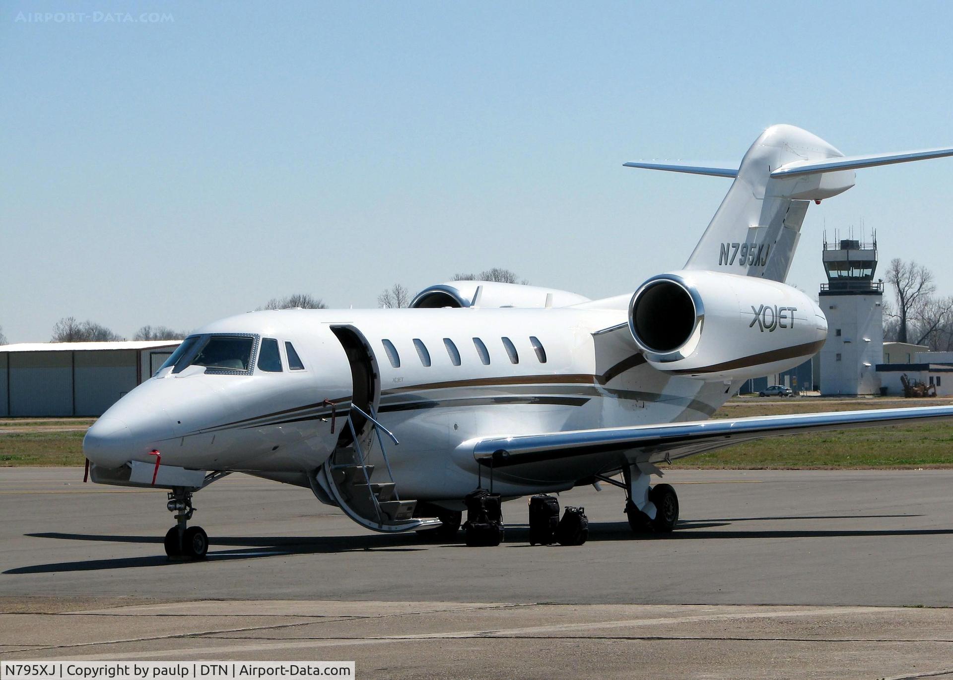 N795XJ, 2008 Cessna 750 Citation X C/N 750-0295, At Shreveport's Downtown Airport.