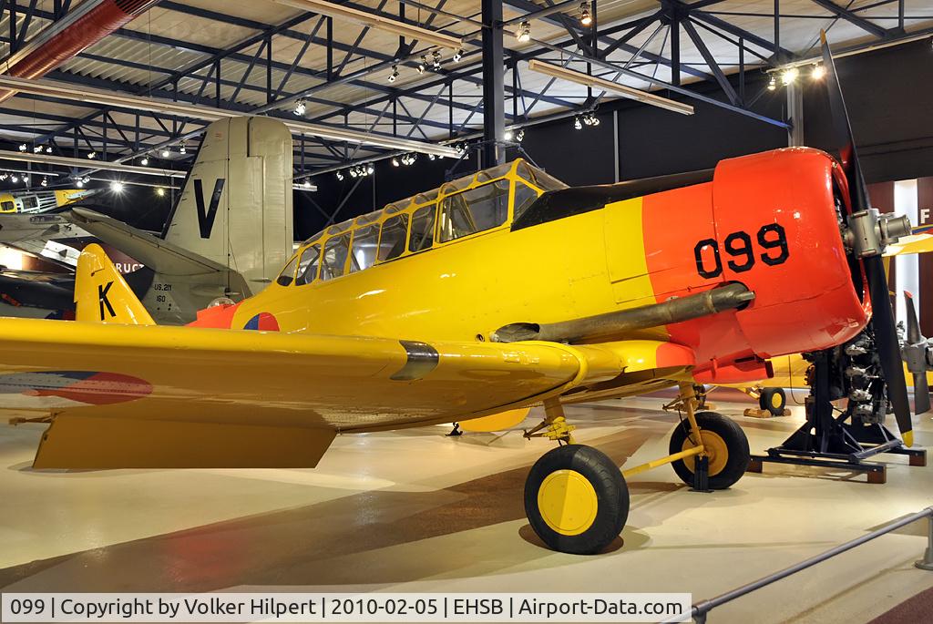 099, Noorduyn AT-16 Harvard IIB C/N 14-555, at Soesterberg