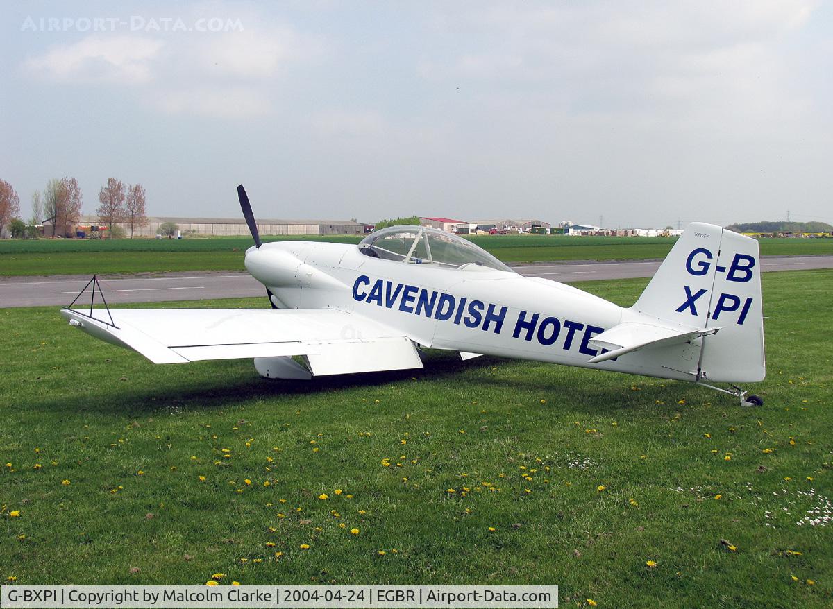 G-BXPI, 1998 Vans RV-4 C/N PFA 181-12426, Van's RV-4. At the 2004 British Aerobatic Association John McLean Trophy competition at Breighton Airfield, April 2004..