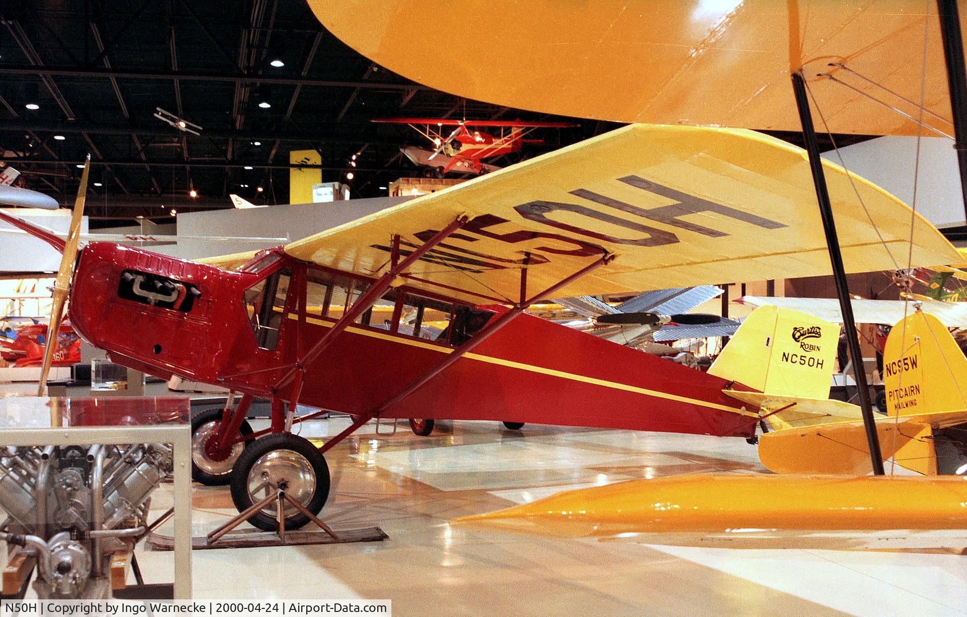 N50H, 1929 Curtiss-Wright Robin C/N 403, Curtiss-Wright Robin at the EAA-Museum, Oshkosh WI