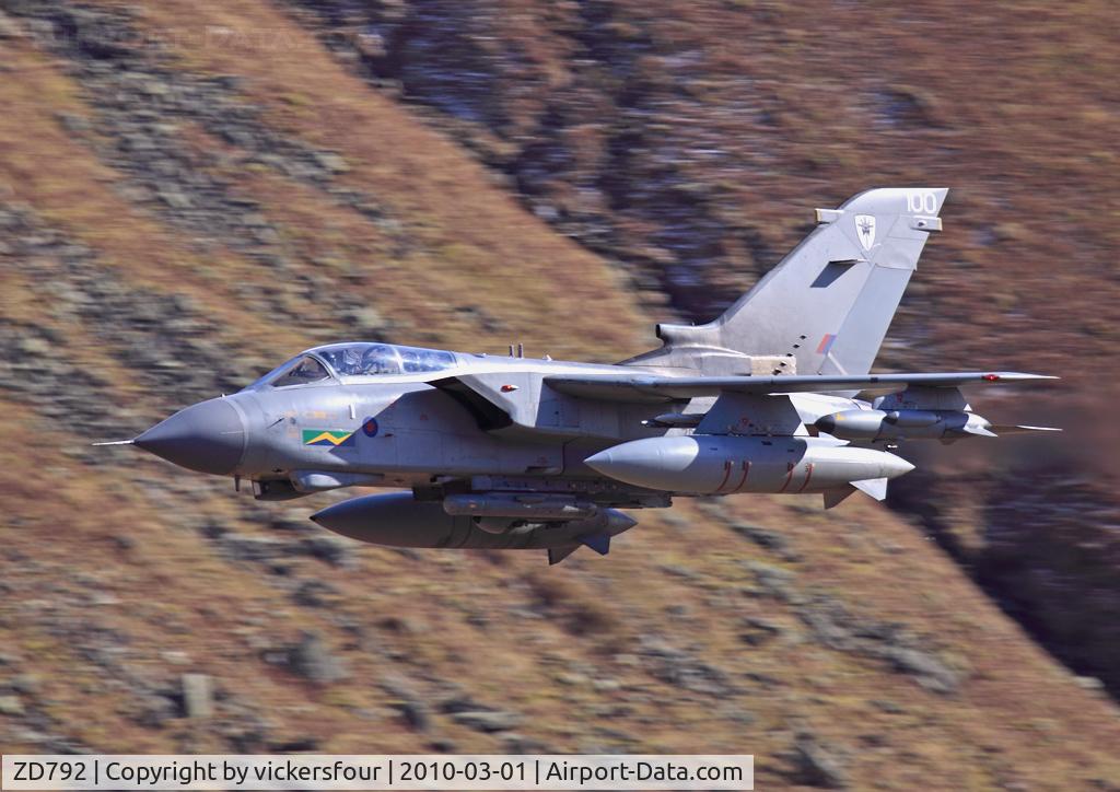 ZD792, 1984 Panavia Tornado GR.4 C/N 402/BS135/3184, Royal Air Force. Operated by the Marham Wing in 13 Squadron markings, coded '100'. Dunmail Raise, Cumbria.