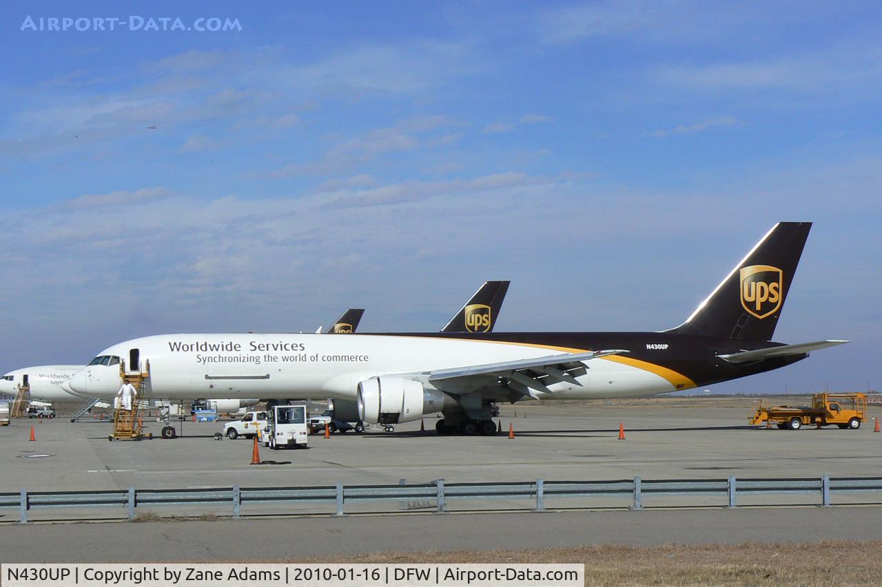 N430UP, 1992 Boeing 757-24APF C/N 25461, UPS at DFW