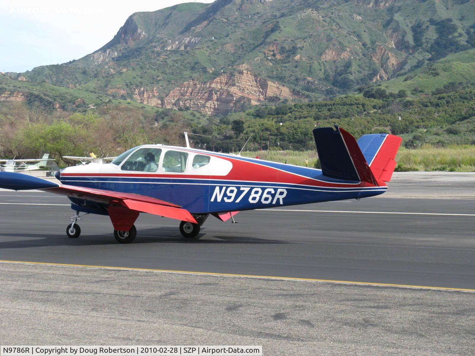 N9786R, 1960 Beech M35 Bonanza C/N D-6299, 1960 Beech M35 BONANZA, Continental IO-470-C 250 Hp, tip tanks, taxi