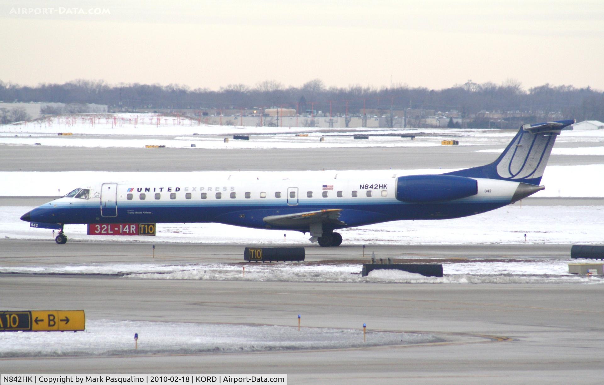 N842HK, 2004 Embraer ERJ-145LR (EMB-145LR) C/N 14500830, EMB-145LR