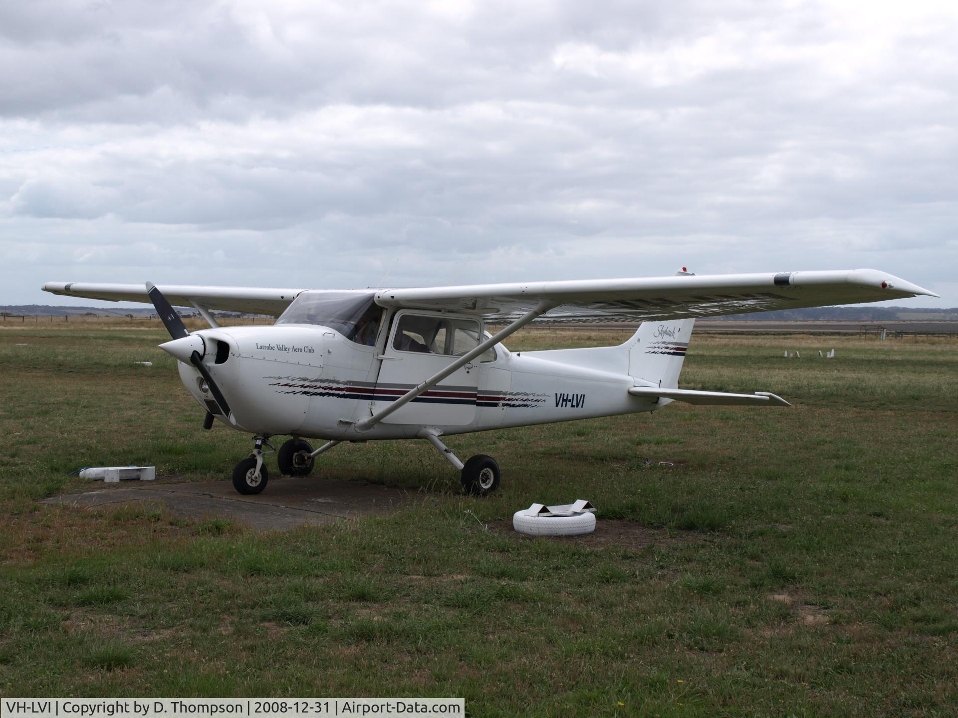 VH-LVI, 1973 Cessna 172M C/N 17261917, VH-LVI at YBRS