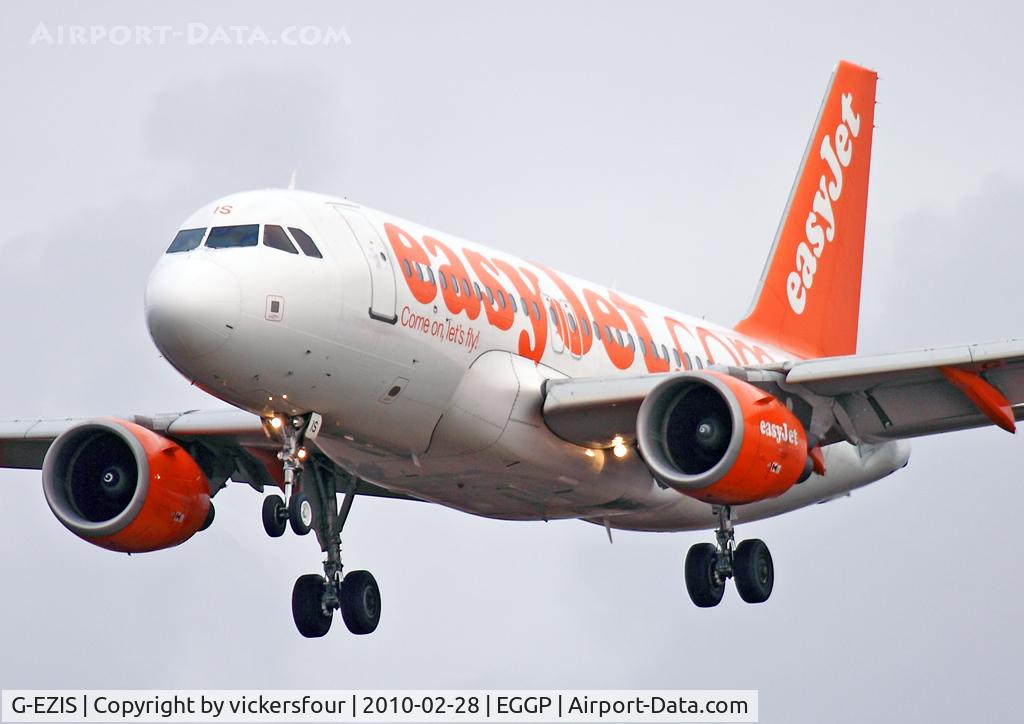 G-EZIS, 2005 Airbus A319-111 C/N 2528, Easyjet