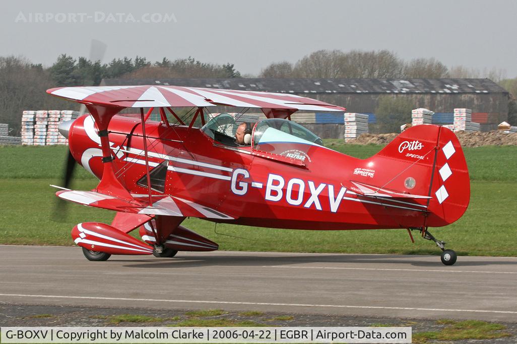 G-BOXV, 1984 Pitts S-1S Special C/N 7-0433, Pitts S-1S Special at the 2006 John McLean Trophy aerobatics competition, Breighton Airfield.