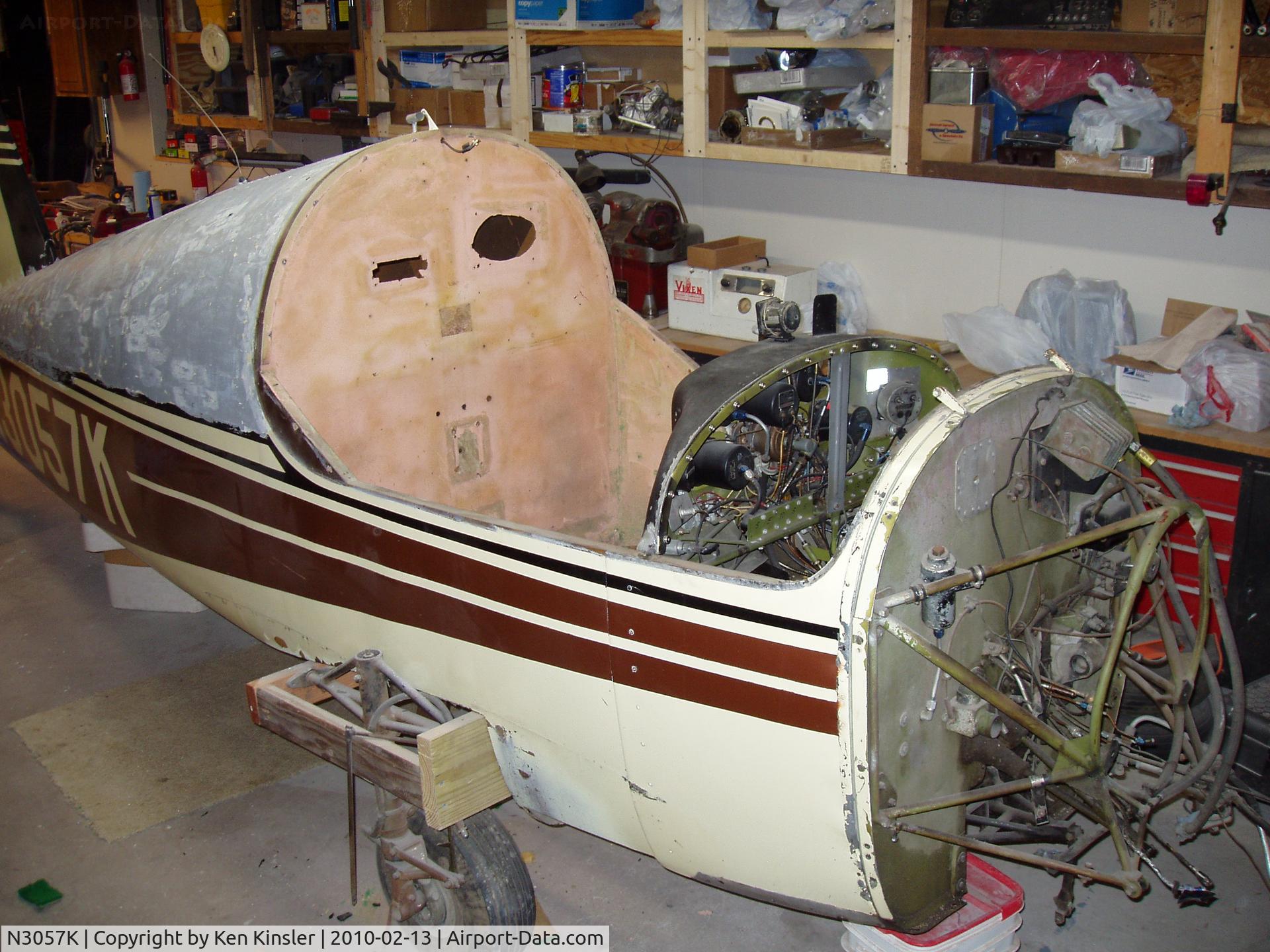 N3057K, 1946 Culver V C/N V-276, Srtipping paint to repaint