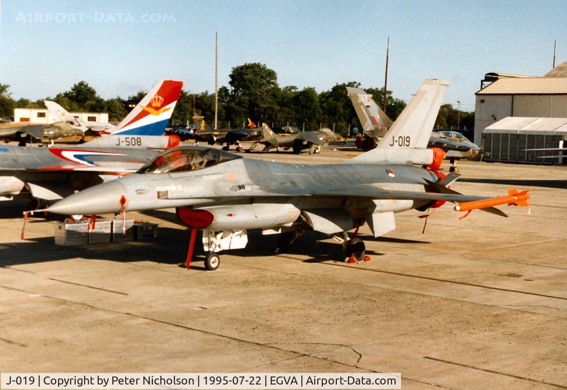 J-019, General Dynamics F-16A Fighting Falcon C/N 6D-175, F-16A Falcon, callsign Condor 02, of 312 Squadron Royal Netherlands Air Force on the flight-line at the 1995 Intnl Air Tattoo at RAF Fairford.