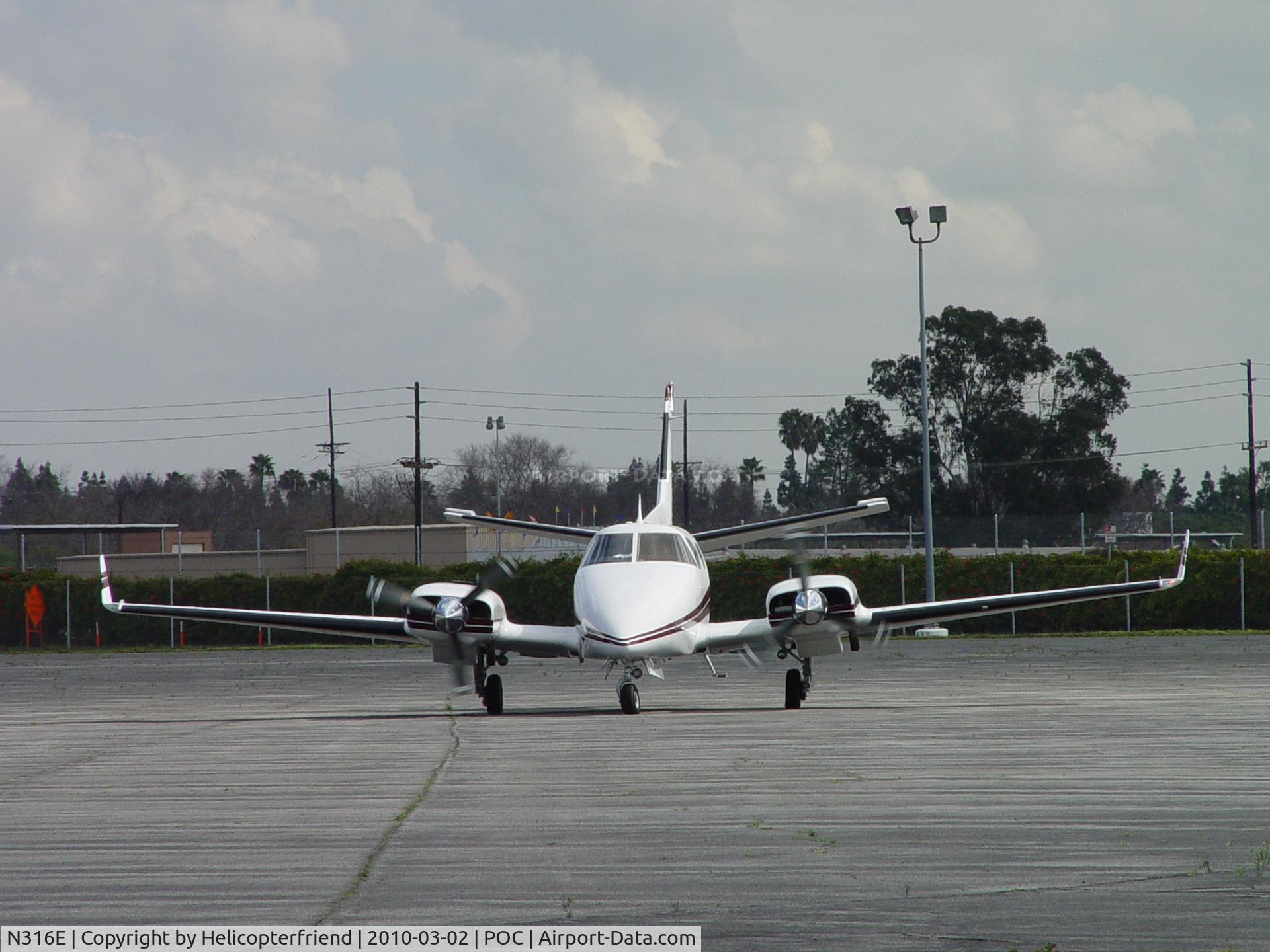 N316E, 1980 Beech B-60 Duke C/N P-550, Checking out the engines