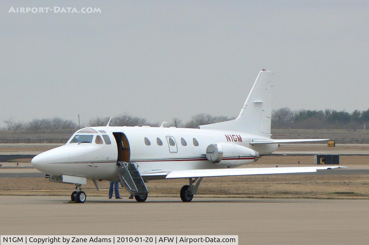 N1GM, 1976 Rockwell International NA-265-60 Sabreliner 60 C/N 306-120, At Arlington Municipal