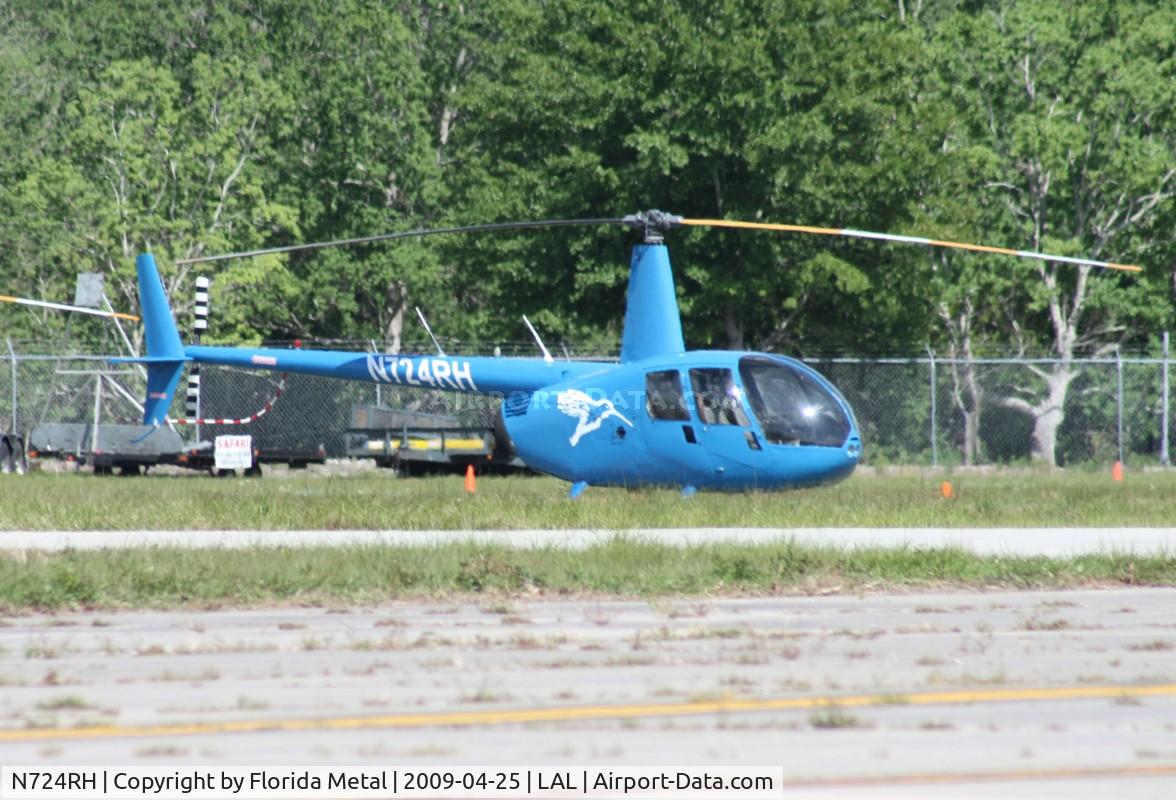 N724RH, 2004 Robinson R44 II C/N 10239, Robinson R44