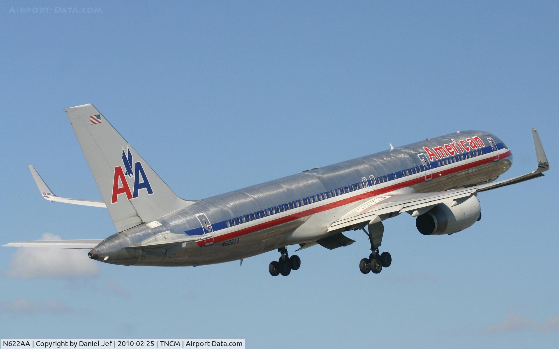 N622AA, 1990 Boeing 757-223 C/N 24580, American airlines N622AA departing TNCM