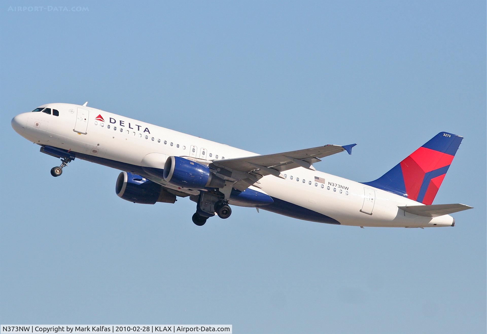 N373NW, 2001 Airbus A320-212 C/N 1641, Delta Airlines Boeing Airbus A320-212, DAL2430 to KDTW 25R departure KLAX.