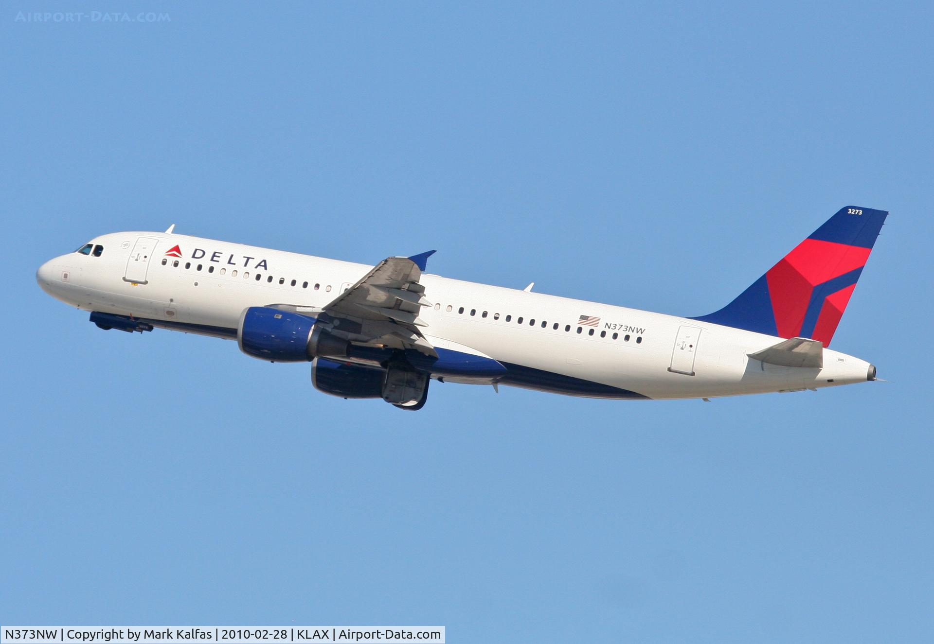 N373NW, 2001 Airbus A320-212 C/N 1641, Delta Airlines Boeing Airbus A320-212, DAL2430 to KDTW 25R departure KLAX.