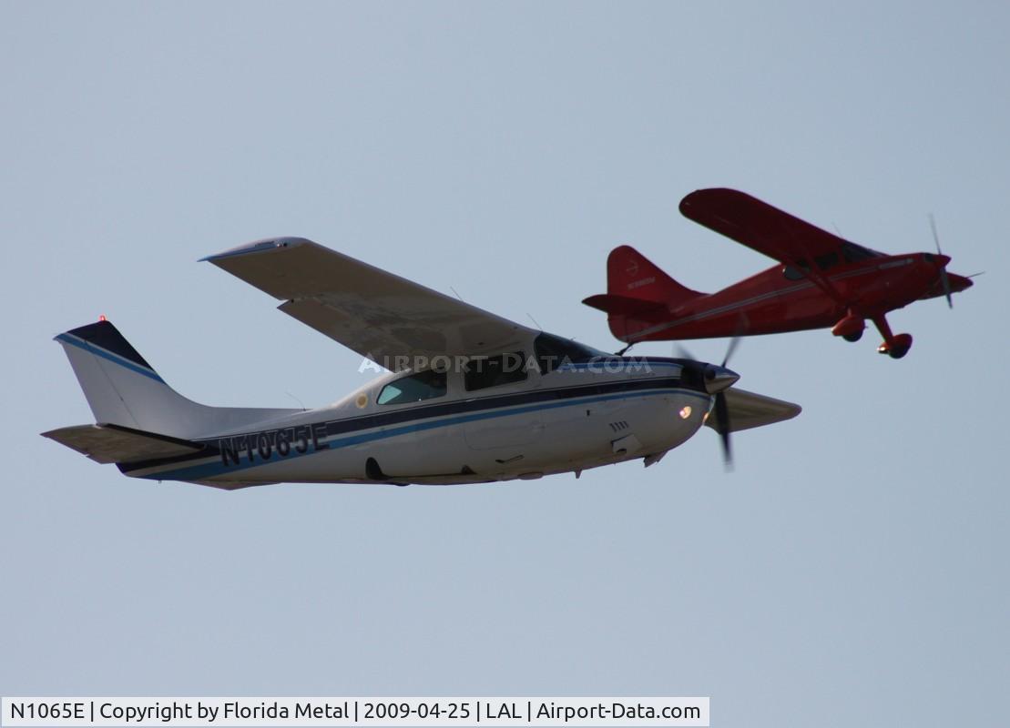 N1065E, Cessna 210N Centurion C/N 21063521, Cessna 210