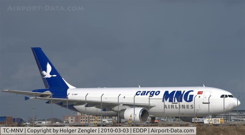 TC-MNV, 1995 Airbus A300C4-605R C/N 758, On a day of rest