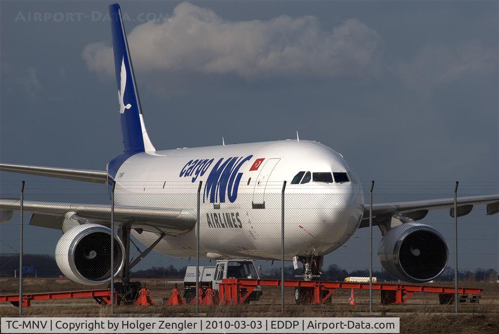 TC-MNV, 1995 Airbus A300C4-605R C/N 758, View trough the fence
