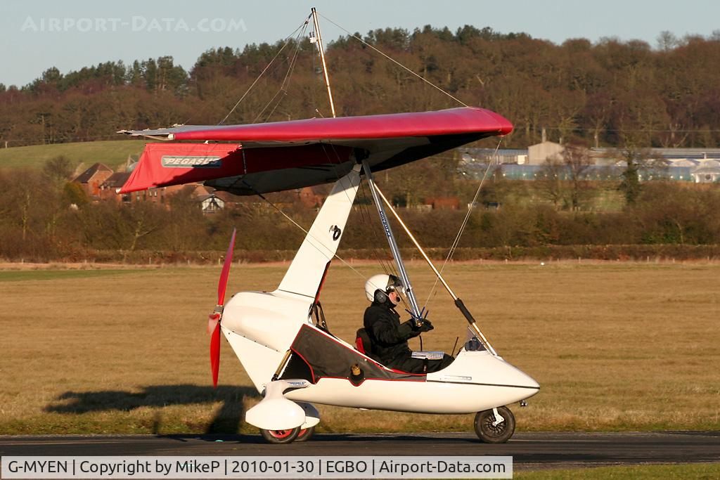 G-MYEN, 1992 Solar Wings Pegasus Quasar IITC C/N SW-WQT-0543, Taxiing out in late Winter afternoon sunshine.