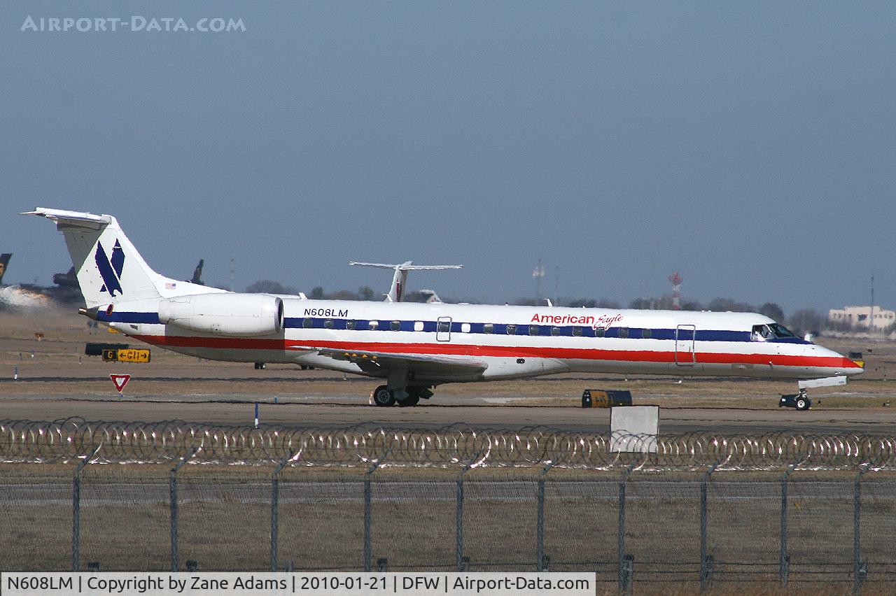 N608LM, 1998 Embraer ERJ-145LR (EMB-145LR) C/N 145068, American Eagle at DFW