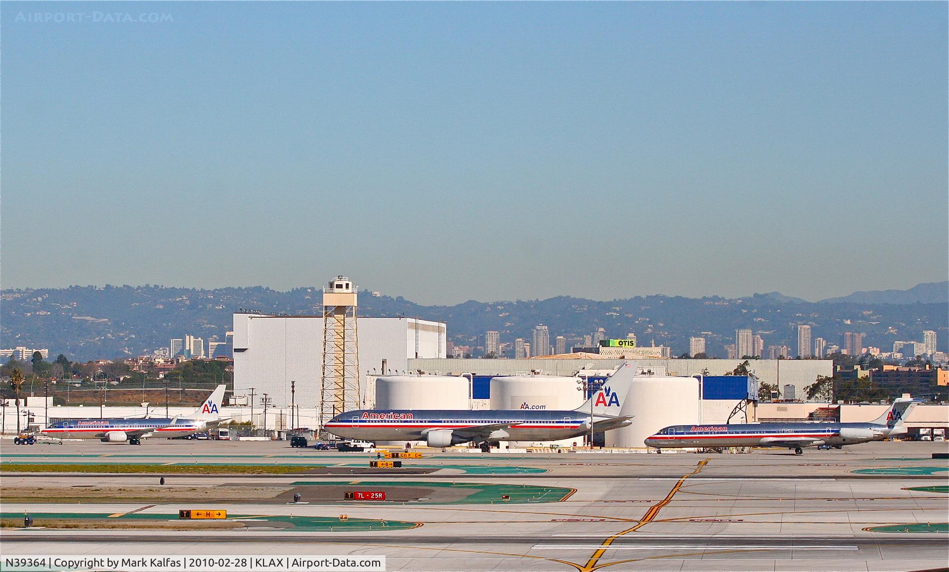 N39364, 1988 Boeing 767-323 C/N 24045, American Airlines Boeing 767-323. N38364 at the AA maintenance ramp KLAX.