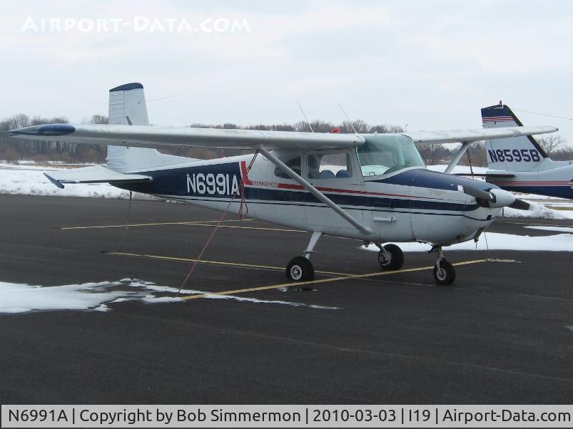 N6991A, 1956 Cessna 172 C/N 29091, On the ramp at Xenia, Ohio