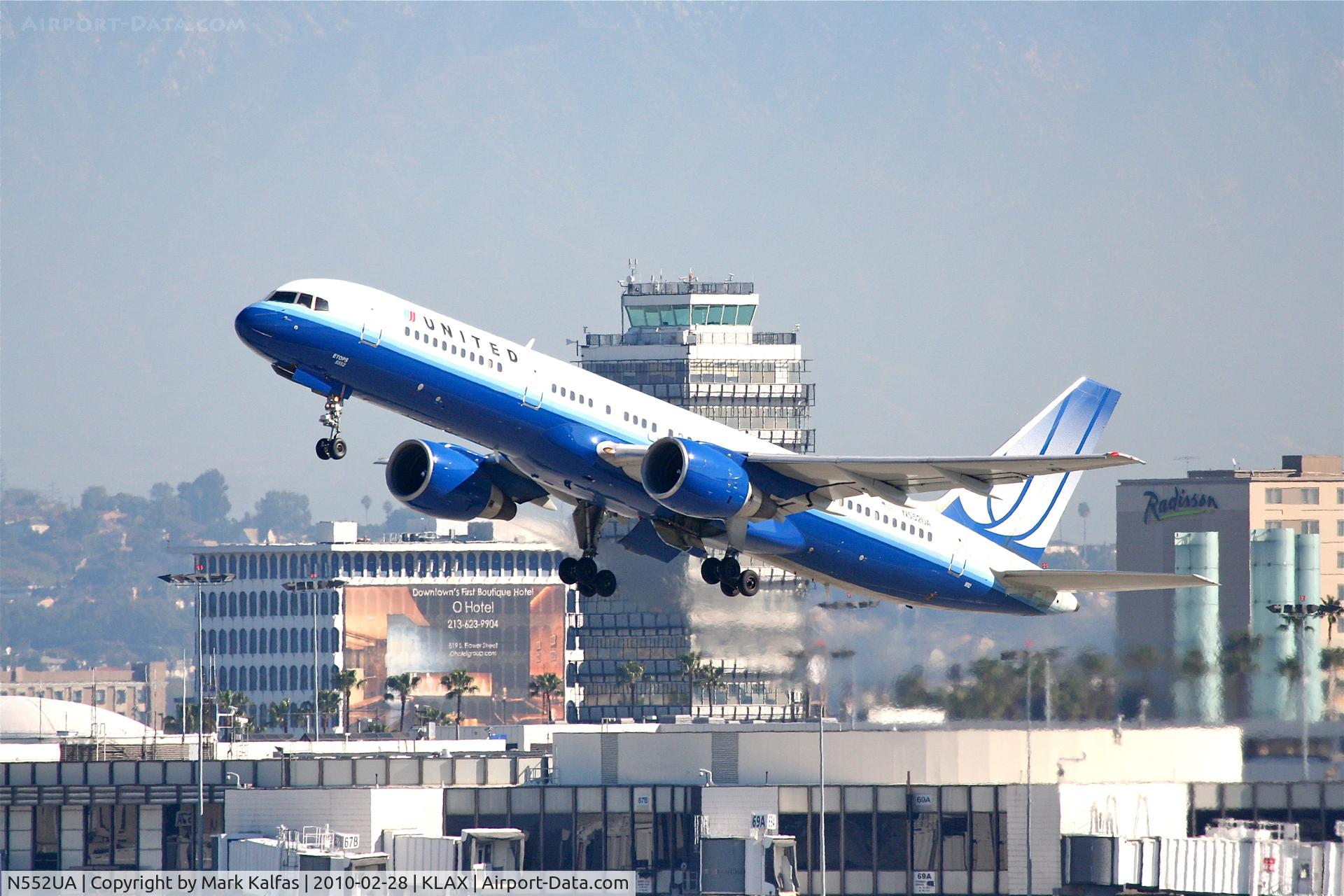 N552UA, 1992 Boeing 757-222 C/N 26641, United Airlines Boeing 757-222, UAL57 25R departure for PHKO.
