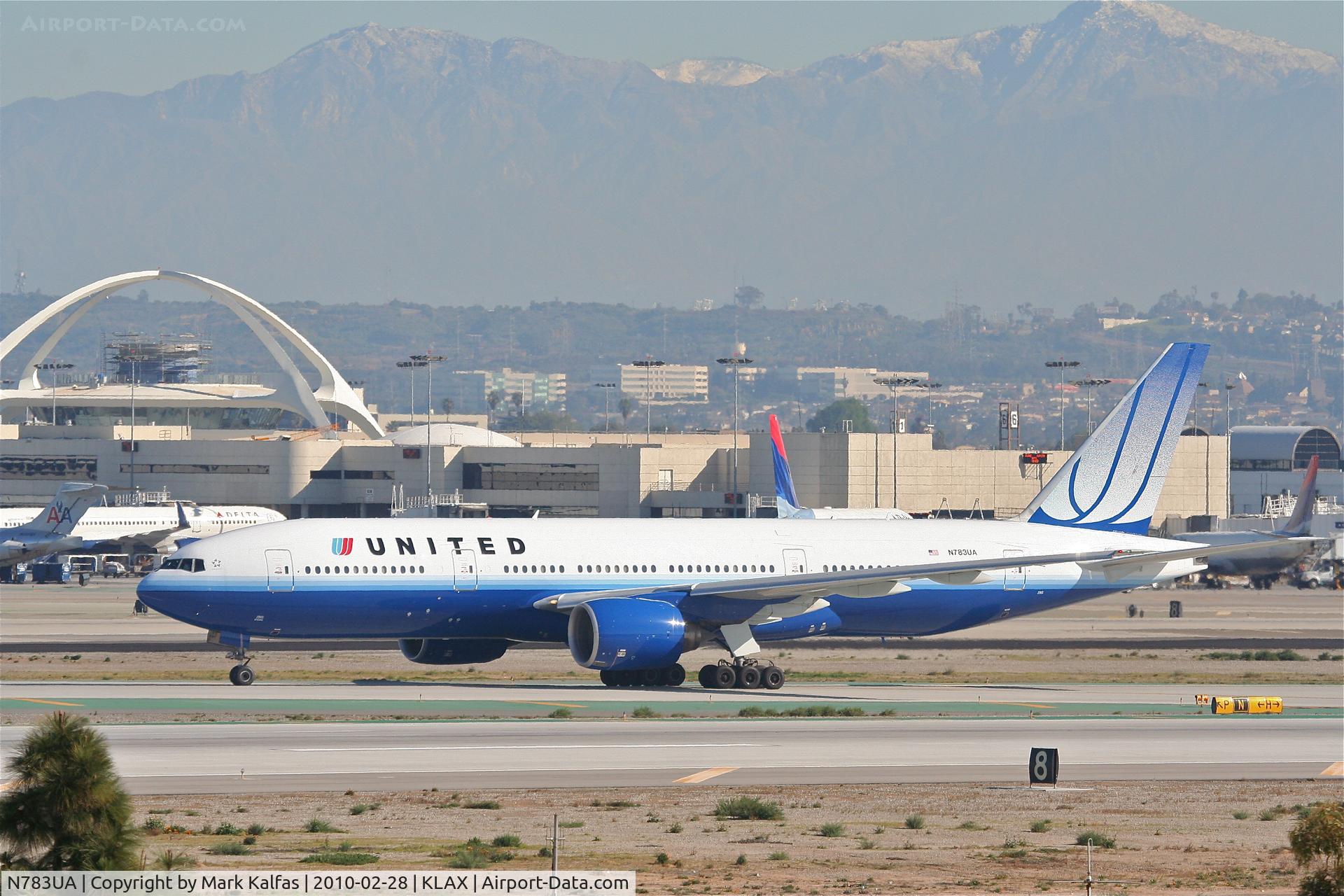N783UA, 1997 Boeing 777-222/ER C/N 26950, United Airlines Boeing 777-222, N783UA taxiway Hotel KLAX.