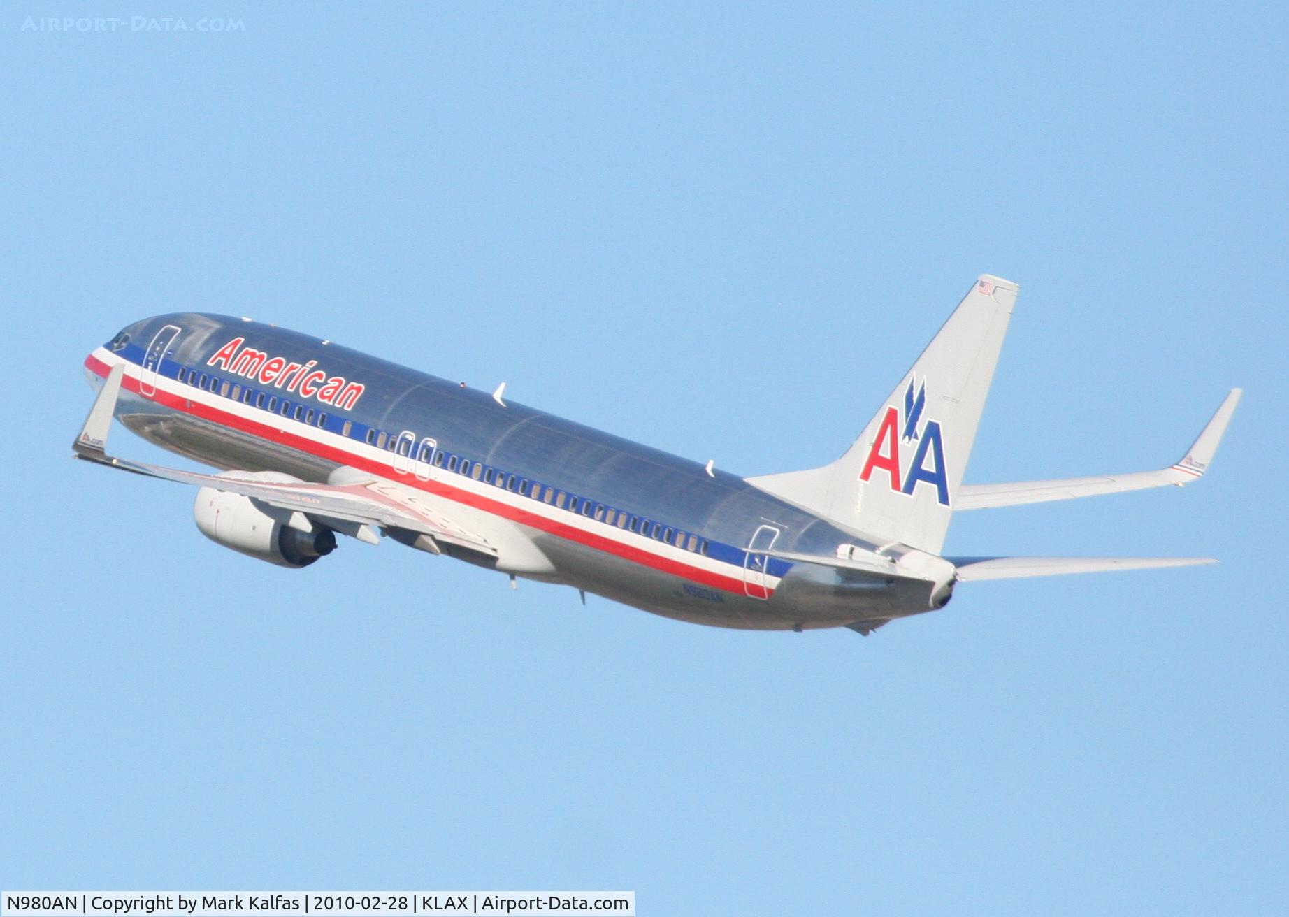N980AN, 2009 Boeing 737-823 C/N 33203, American Airlines Boeing 757-223, AAL114 25R departure for KEWR.