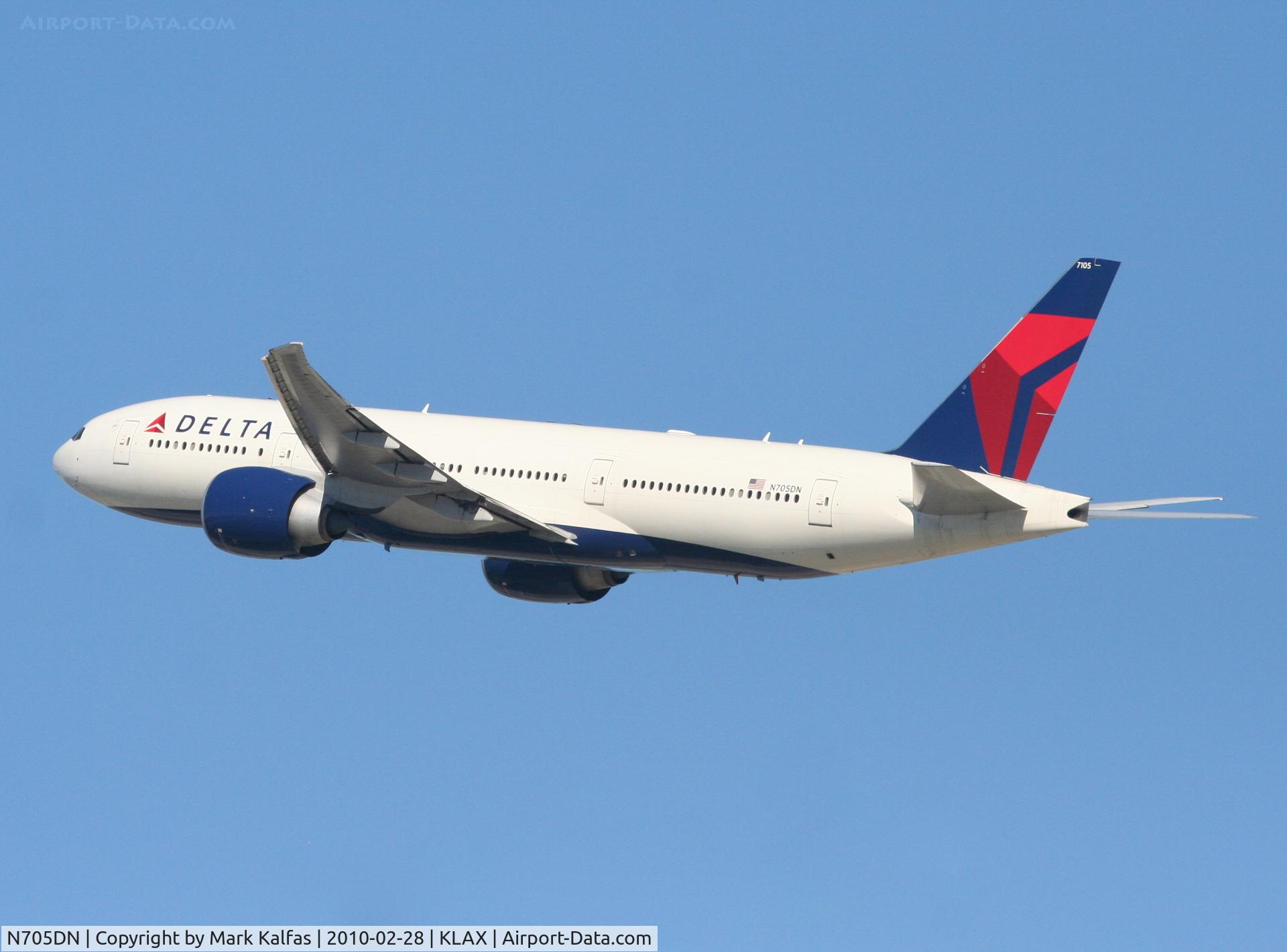 N705DN, 2008 Boeing 777-232/LR C/N 29742, Delta Airlines Boeing 777-232, DAL16 25R departure for KATL.