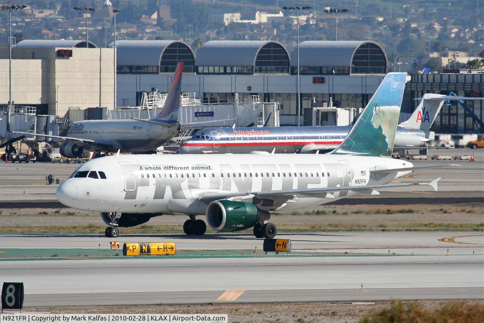 N921FR, 2003 Airbus A319-111 C/N 2010, Frontier Airlines Airbus A319-111, N921FR taxiway Hotel KLAX.