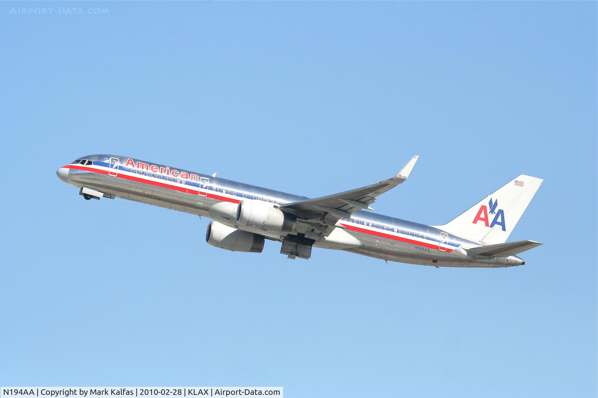 N194AA, 2001 Boeing 757-223 C/N 32388, American Airlines Boeing 757-223, AAL76 25R departure for KIAD.