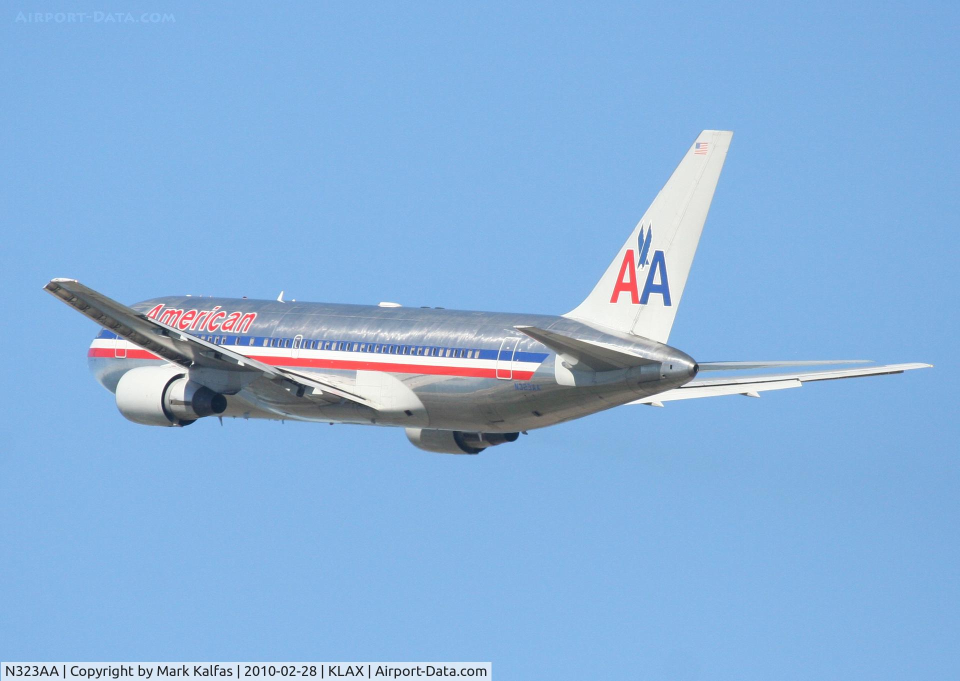 N323AA, Boeing 767-223 C/N 22324, American Airlines Boeing 767-223. AAL2 to KJFK. 25R departure KLAX.
