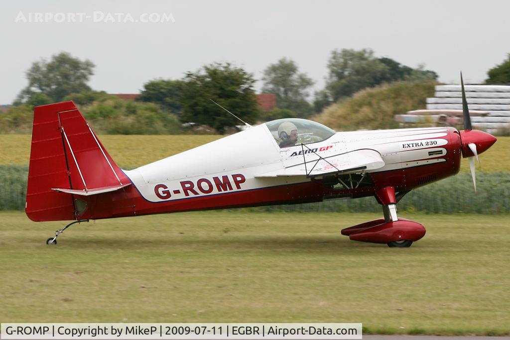 G-ROMP, 1987 Extra EA-230H C/N 001, Landing back at Breighton.