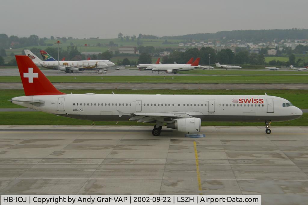 HB-IOJ, 1995 Airbus A321-211 C/N 891, SWISS A321