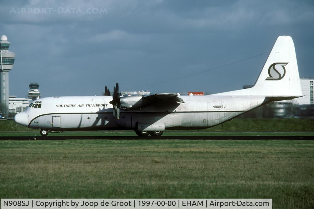 N908SJ, 1968 Lockheed L-100-30 Hercules (L-382G) C/N 382-4300, Southern Air Transport Herculesses were common visitors in the nineties
