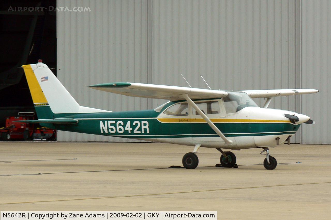 N5642R, 1965 Cessna 172F C/N 17253266, At Arlington Municipal