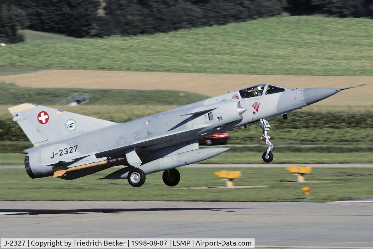 J-2327, Dassault (F+W Emmen) Mirage IIIS C/N 17-26-125/1017, about to touchdown