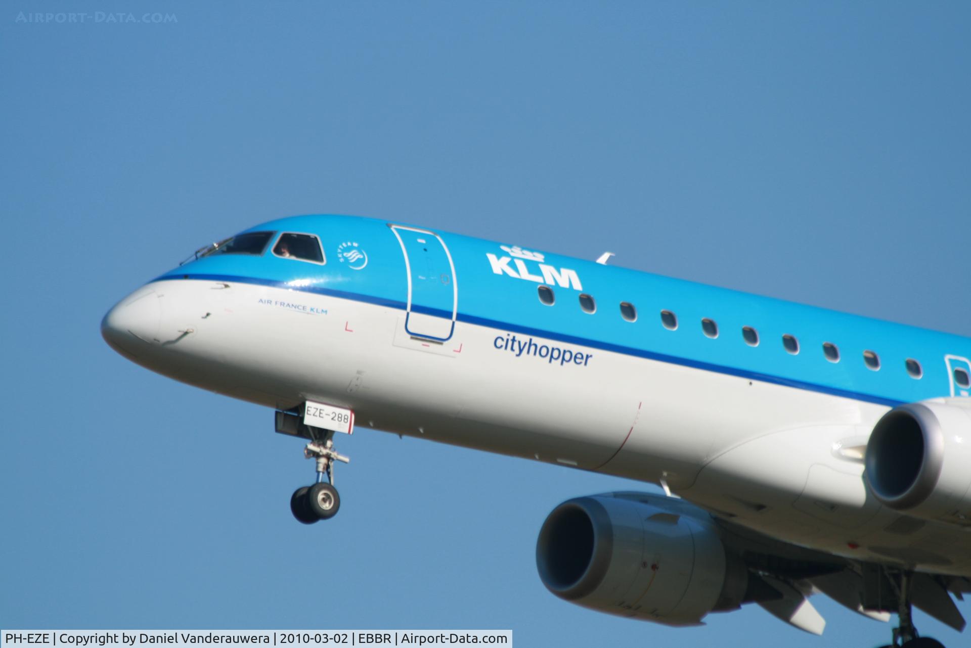 PH-EZE, 2009 Embraer 190LR (ERJ-190-100LR) C/N 19000288, Arrival of flight KL1723 to RWY 25L