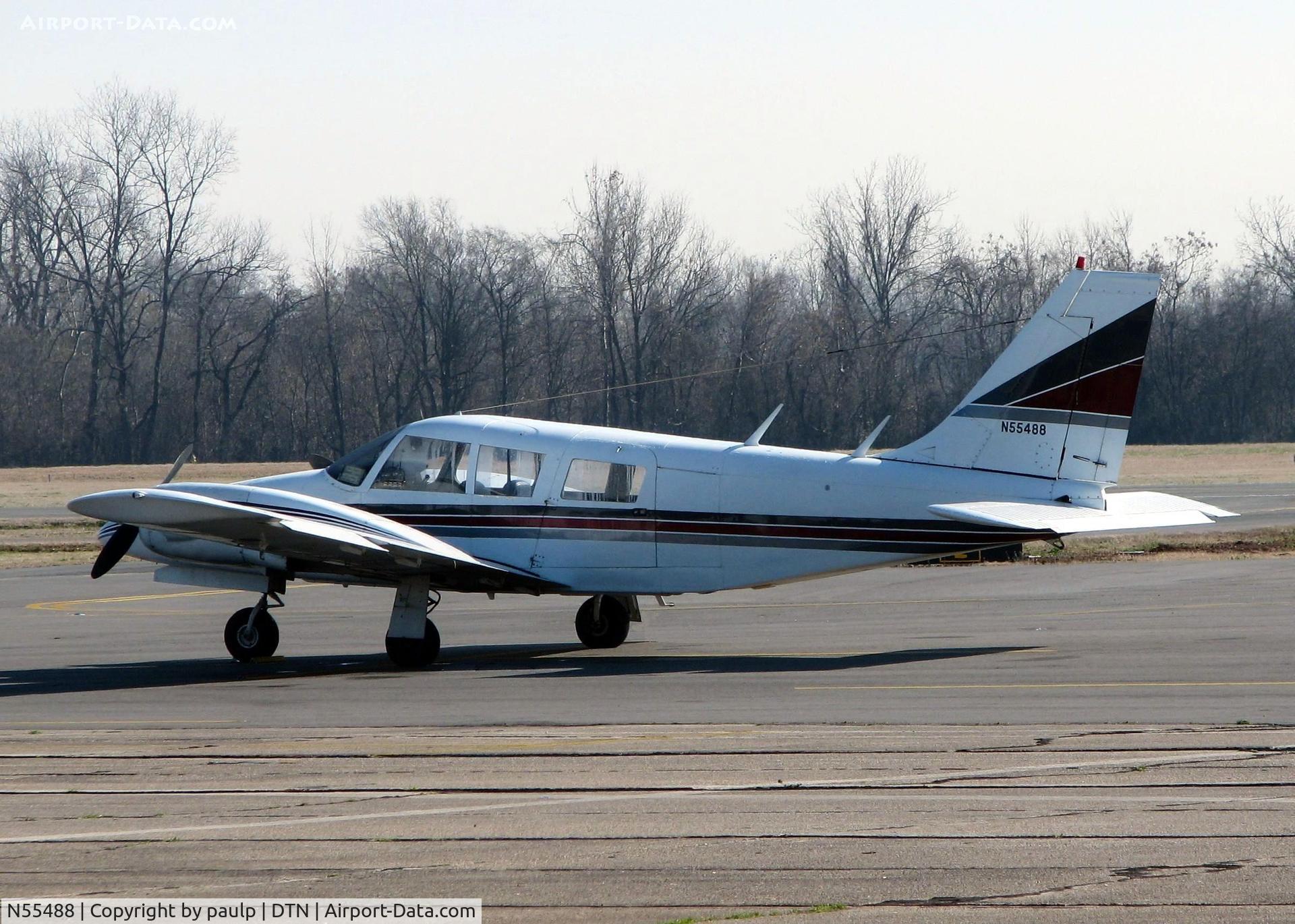 N55488, 1973 Piper PA-34-200 C/N 34-7350221, At Downtown Shreveport.