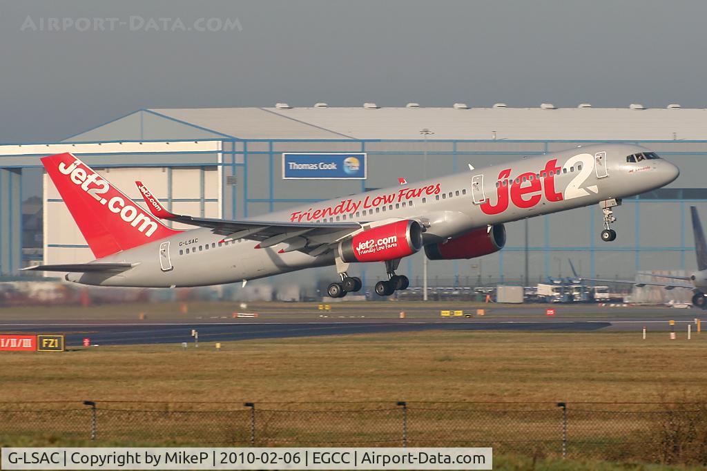 G-LSAC, 1992 Boeing 757-23A C/N 25488, Displaying the latest Jet2 branding.