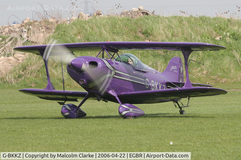 G-BKKZ, 2000 Pitts S-1S Special C/N PFA 009-10525, Pitts S-1S Special. Competing in the 2006 John McLean Trophy aerobatics competition at Breighton Airfield, UK.