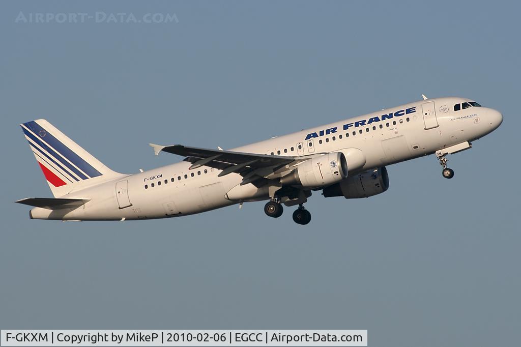 F-GKXM, 2006 Airbus A320-214 C/N 2721, Climbing away from Runway 05L.