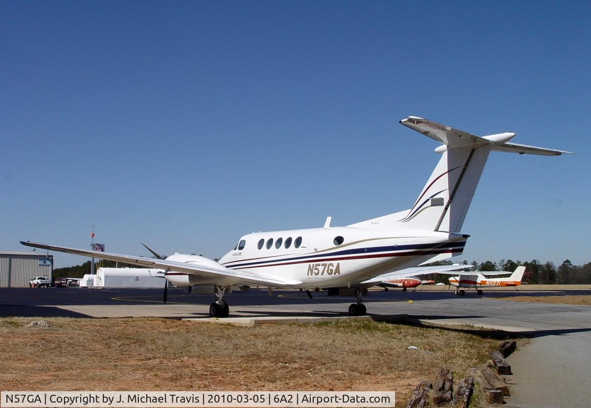 N57GA, 1979 Beech 200 King Air C/N BB-477, Parked on ramp at 6A2