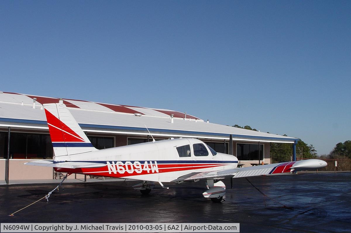 N6094W, 1964 Piper PA-28-140 C/N 28-20108, Parked at FBO.  6A2 ramp